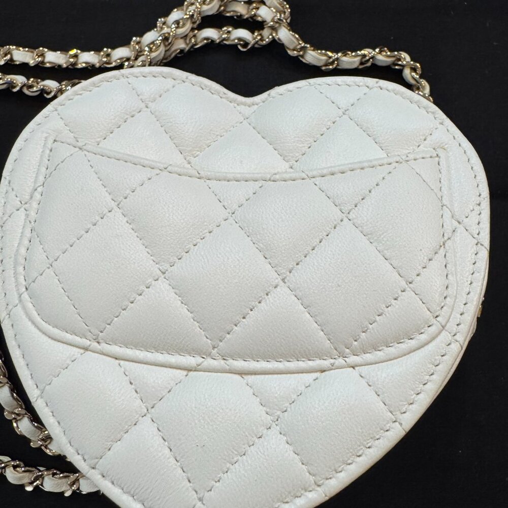 Chanel Lambskin Quilted CC In Love Heart Clutch With White Chain - Picture 10 of 16